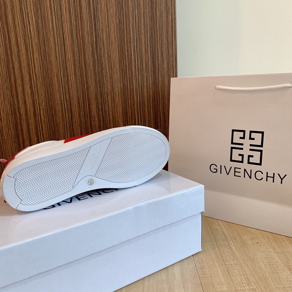 ブランド激安靴着用イメージ